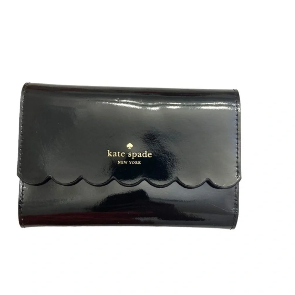 Kate spade black patent leather scalloped wallet
